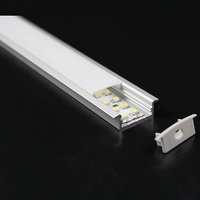 W23.5mm * H10.9mm (larghezza interna 20mm) Profilo in alluminio LED con ala