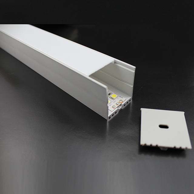 Profilo in alluminio LED L35,2 mm * A34,9 mm (larghezza interna 32,2 mm).