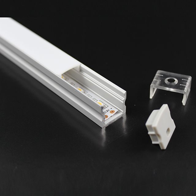 Profilo in alluminio LED W17.1mm * H15.3mm (larghezza interna 12.2mm) senza ala